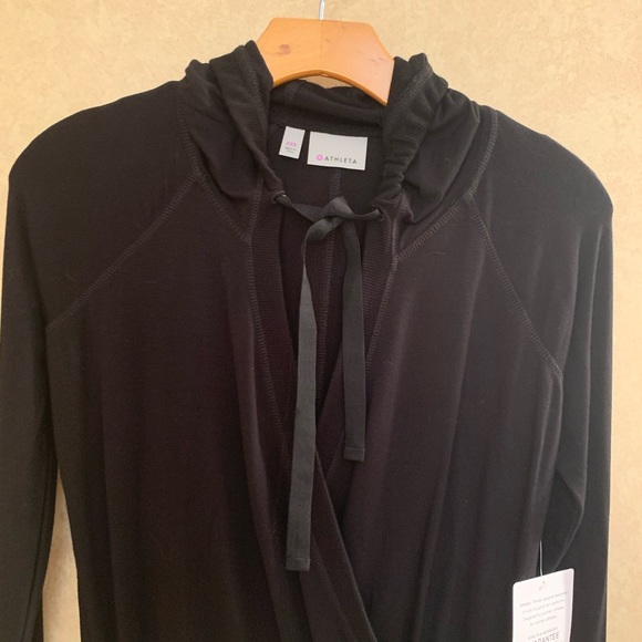 NWT 🛑 MAKE AN OFFER Athleta Inner Twist Hoodie - Picture 4 of 5